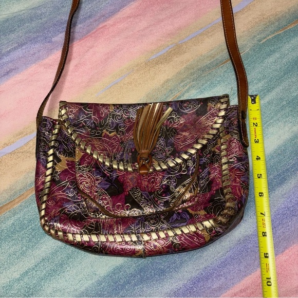 Patricia Nash tooled leather shoulder bag - Picture 8 of 10